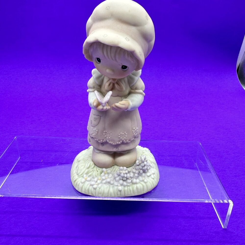 Precious Moments We Are God's Workmanship‎ Figurine E-9258 1982 Enesco